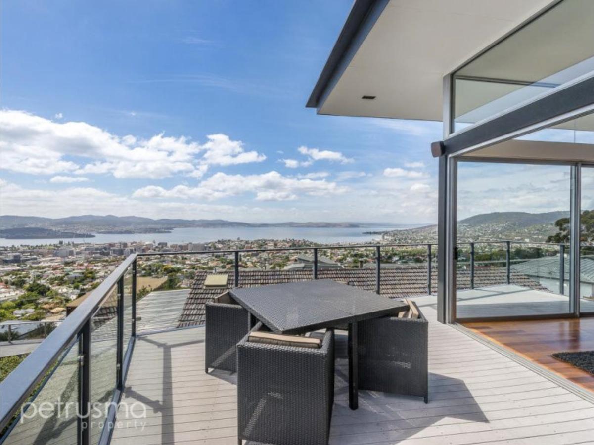 Hobart View Extérieur photo